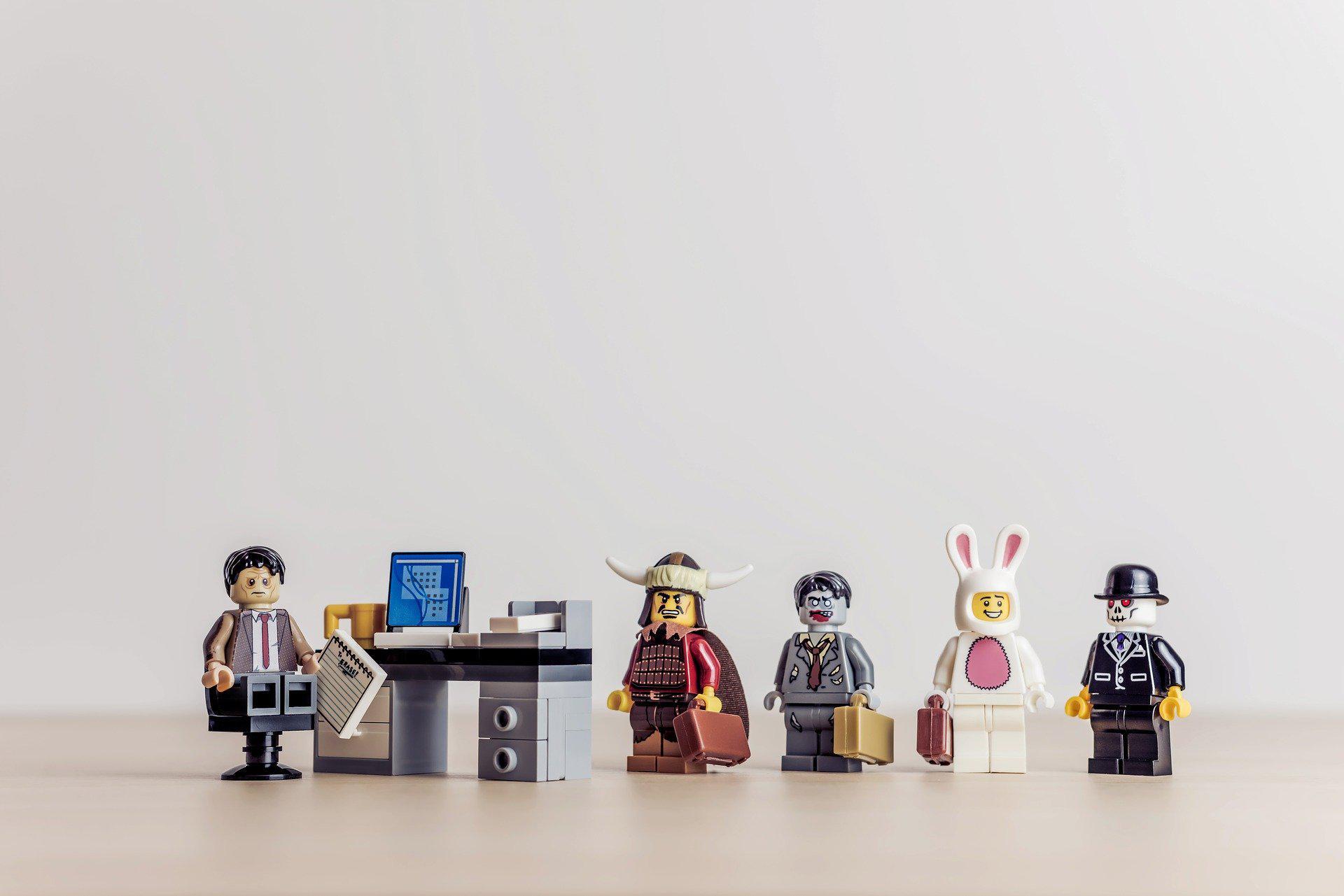 Ecommerce business attracting new talent with a list of killer work perks